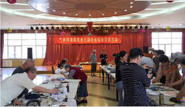 老年大学2.png